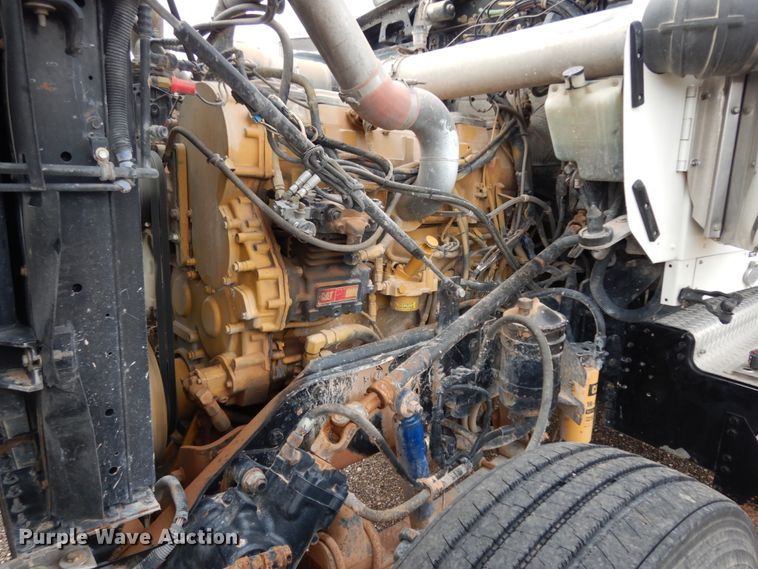 image for item DM6290 2000 Kenworth W900  semi truck