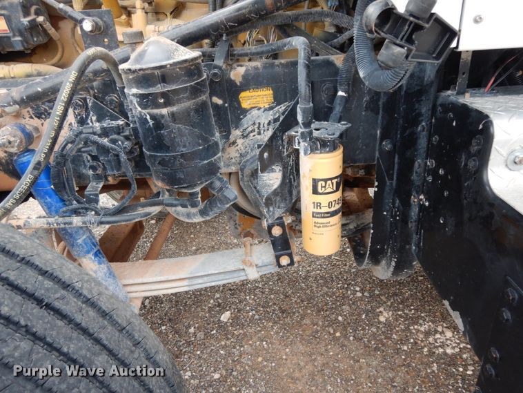 image for item DM6290 2000 Kenworth W900  semi truck