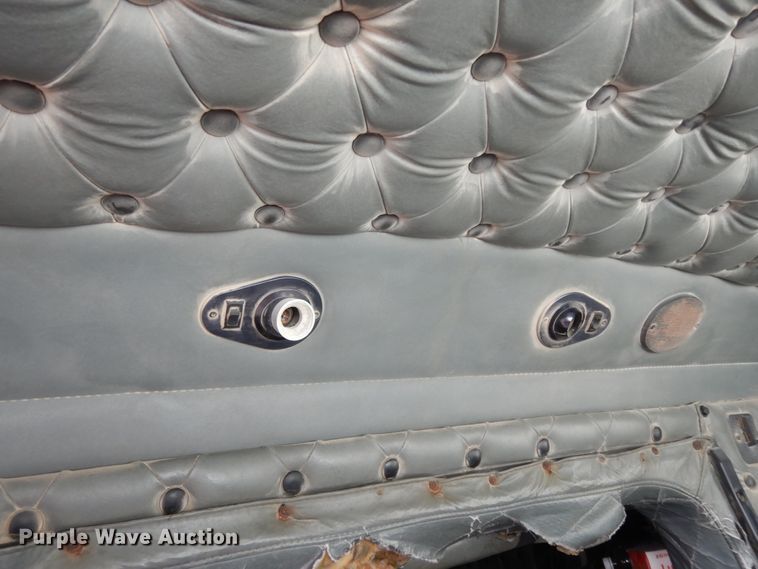 image for item DM6290 2000 Kenworth W900  semi truck