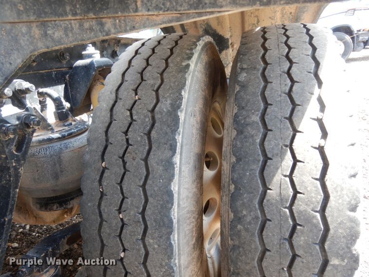 image for item DM6290 2000 Kenworth W900  semi truck