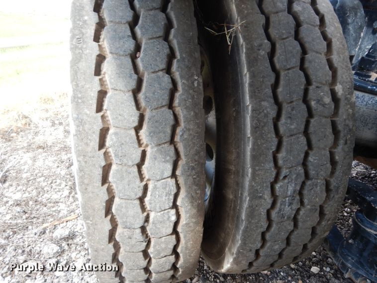 image for item DM6290 2000 Kenworth W900  semi truck