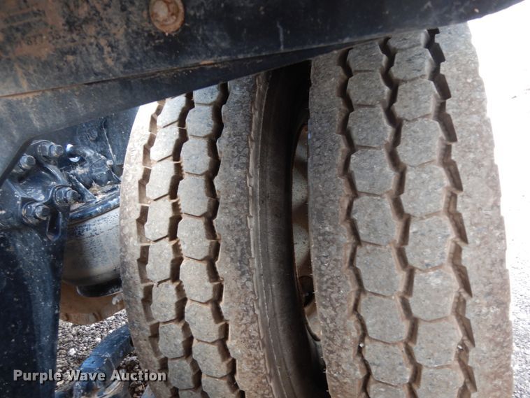 image for item DM6290 2000 Kenworth W900  semi truck