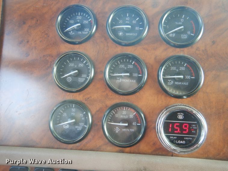 image for item FI9153 2007 Peterbilt 386  semi truck