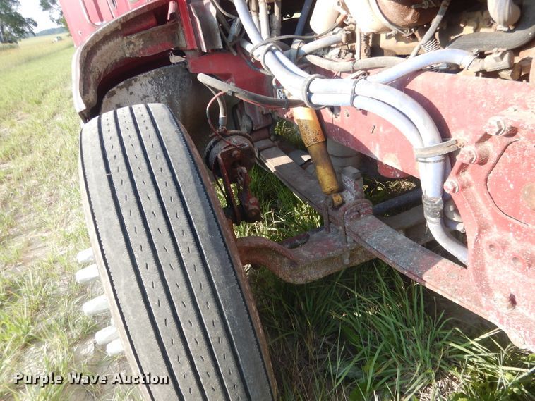 image for item FI9153 2007 Peterbilt 386  semi truck