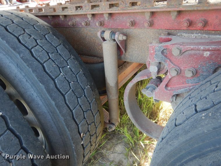 image for item FI9153 2007 Peterbilt 386  semi truck