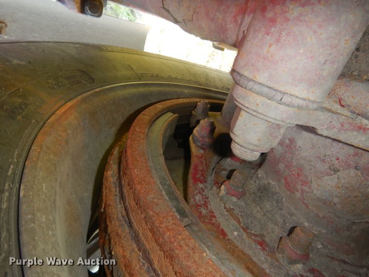 image for item FI9153 2007 Peterbilt 386  semi truck