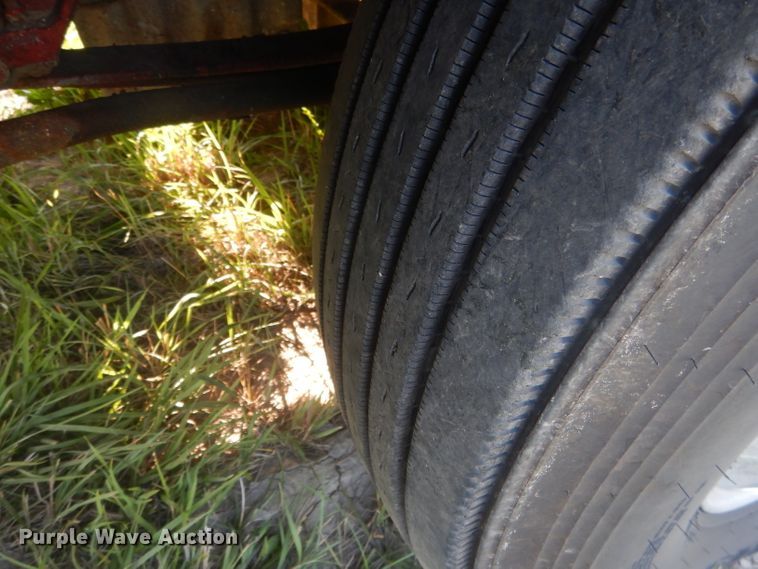 image for item FI9153 2007 Peterbilt 386  semi truck