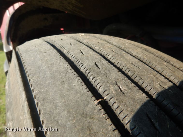 image for item FI9153 2007 Peterbilt 386  semi truck