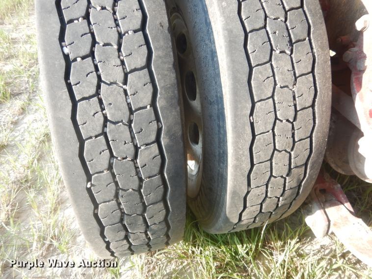 image for item FI9153 2007 Peterbilt 386  semi truck