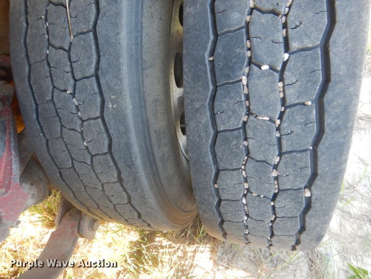 image for item FI9153 2007 Peterbilt 386  semi truck