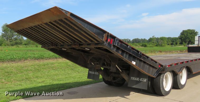 image for item FP9327 2014 Trail-Eze TE80HT  drop deck equipment trailer