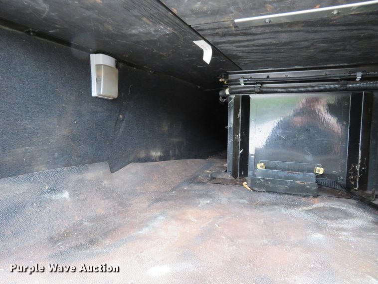 image for item FP9336 1998 Volvo VN  semi truck