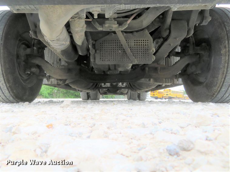 image for item FP9336 1998 Volvo VN  semi truck