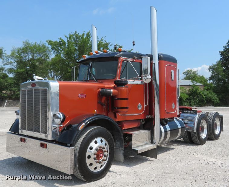 image for item FP9337 1984 Peterbilt 359  semi truck