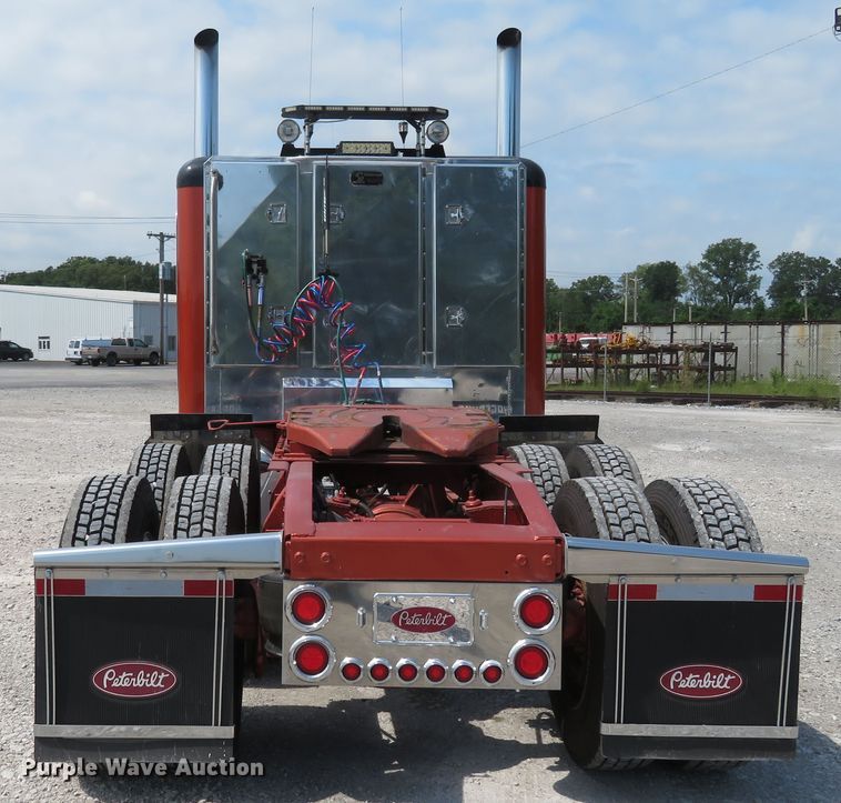 image for item FP9337 1984 Peterbilt 359  semi truck