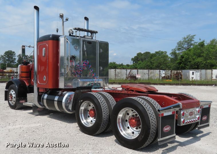image for item FP9337 1984 Peterbilt 359  semi truck