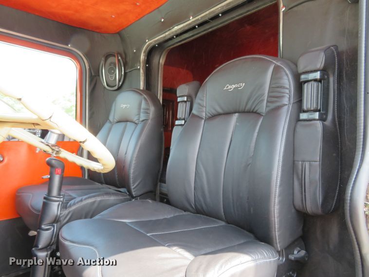 image for item FP9337 1984 Peterbilt 359  semi truck