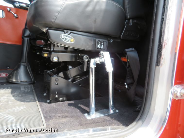 image for item FP9337 1984 Peterbilt 359  semi truck