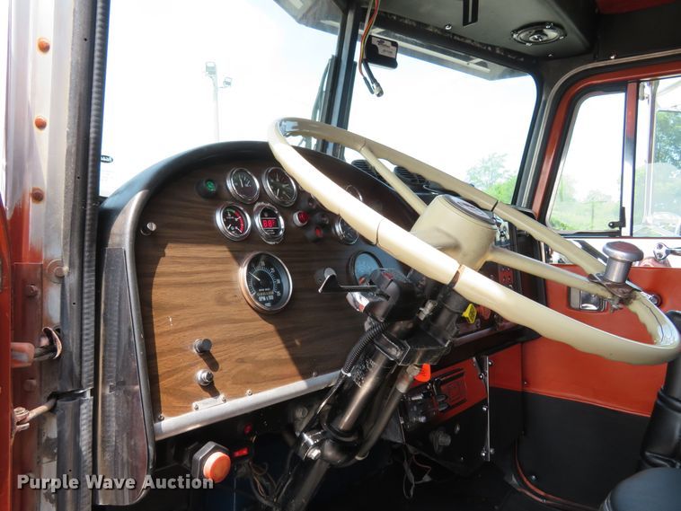 image for item FP9337 1984 Peterbilt 359  semi truck