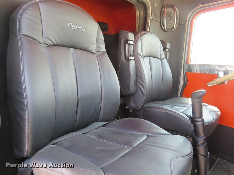 image for item FP9337 1984 Peterbilt 359  semi truck