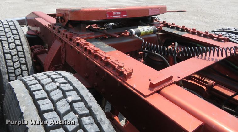 image for item FP9337 1984 Peterbilt 359  semi truck