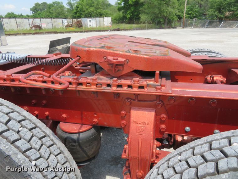 image for item FP9337 1984 Peterbilt 359  semi truck