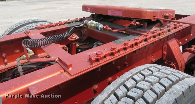 image for item FP9337 1984 Peterbilt 359  semi truck