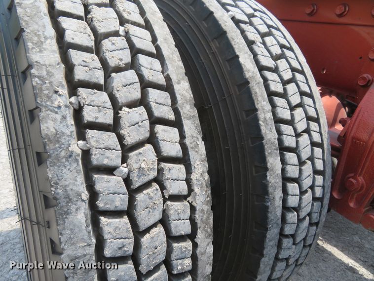 image for item FP9337 1984 Peterbilt 359  semi truck