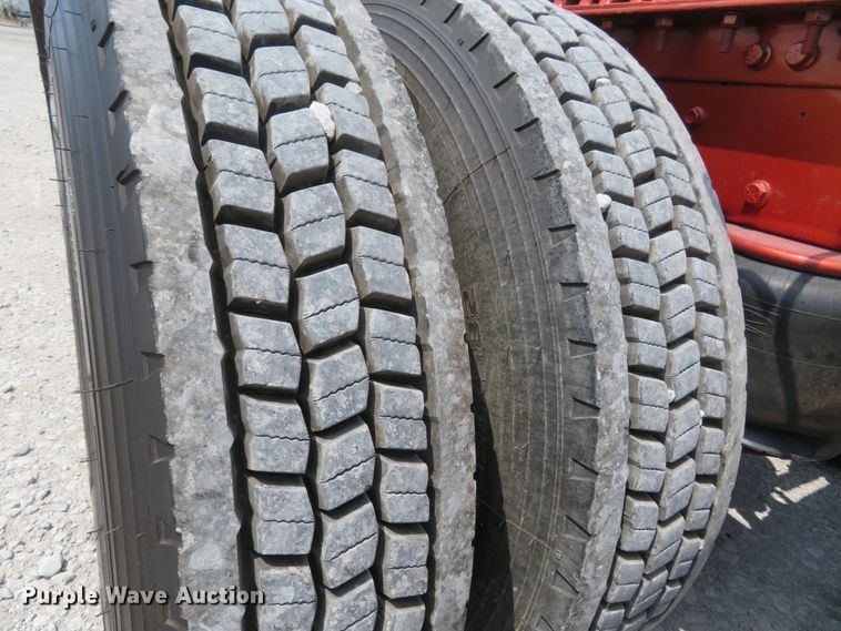 image for item FP9337 1984 Peterbilt 359  semi truck