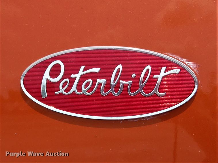 image for item FP9337 1984 Peterbilt 359  semi truck