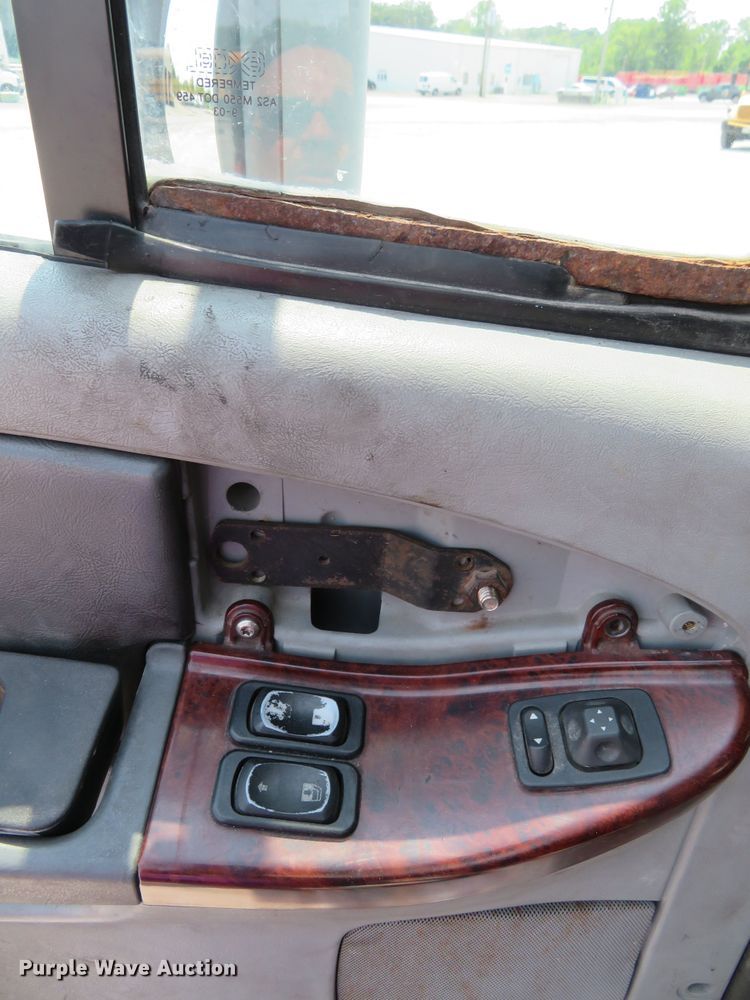 image for item FP9339 2004 Freightliner Century Class ST  semi truck