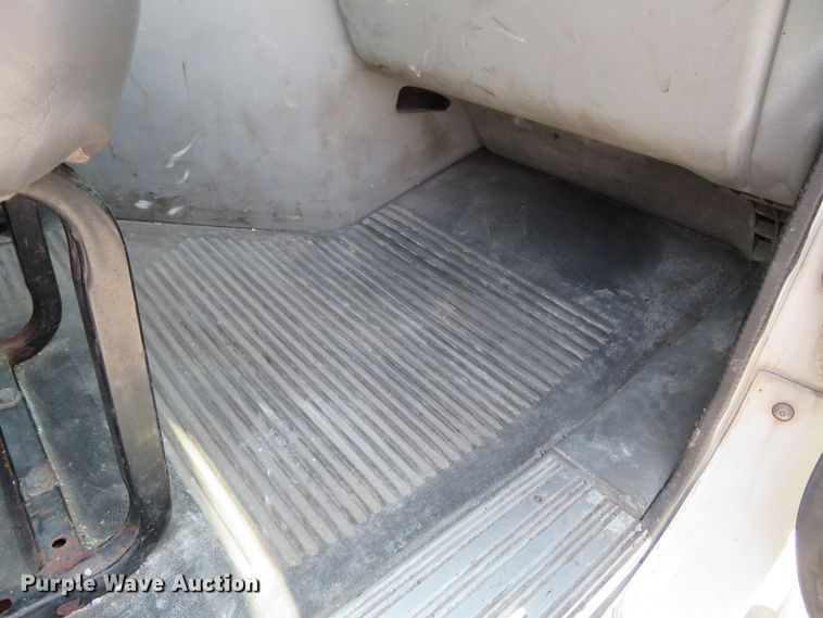 image for item FP9339 2004 Freightliner Century Class ST  semi truck