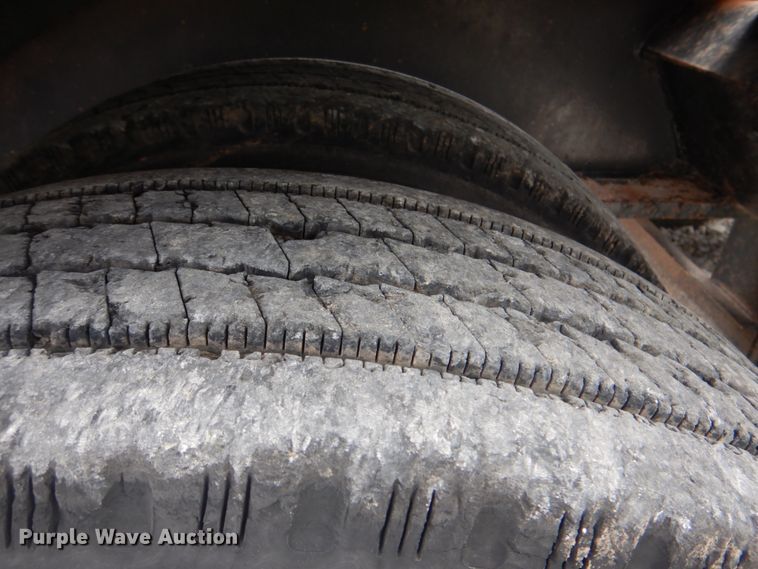 image for item HT9252 2013 Dragon Products Heavy Haul  lowboy equipment trailer