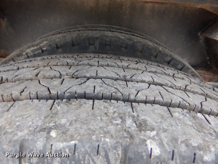 image for item HT9252 2013 Dragon Products Heavy Haul  lowboy equipment trailer