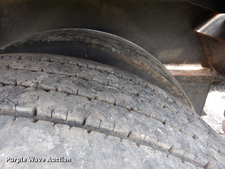 image for item HT9252 2013 Dragon Products Heavy Haul  lowboy equipment trailer