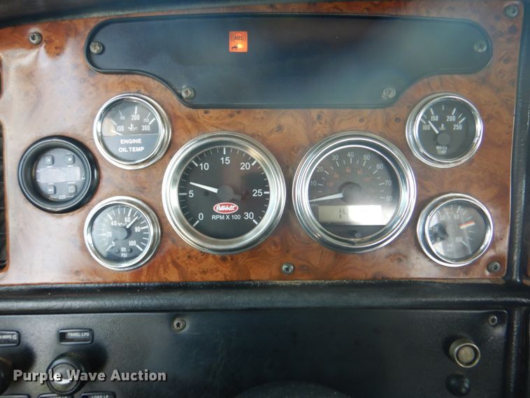 image for item HT9356 2003 Peterbilt 378  semi truck