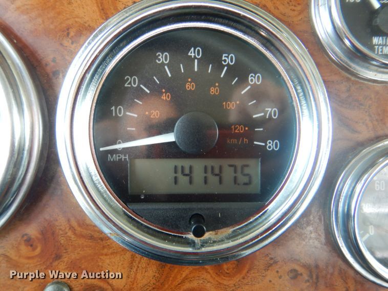 image for item HT9356 2003 Peterbilt 378  semi truck