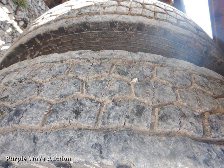 image for item HT9356 2003 Peterbilt 378  semi truck