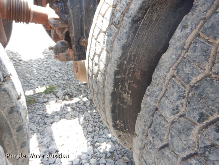 image for item HT9356 2003 Peterbilt 378  semi truck