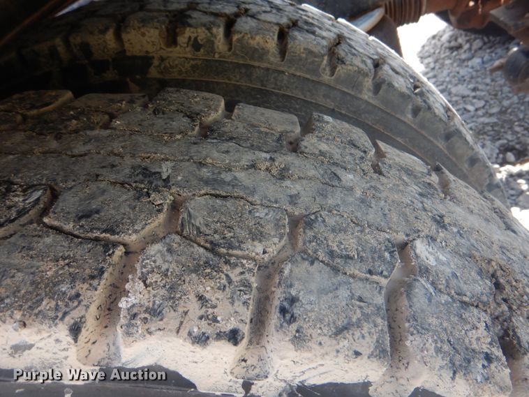 image for item HT9356 2003 Peterbilt 378  semi truck