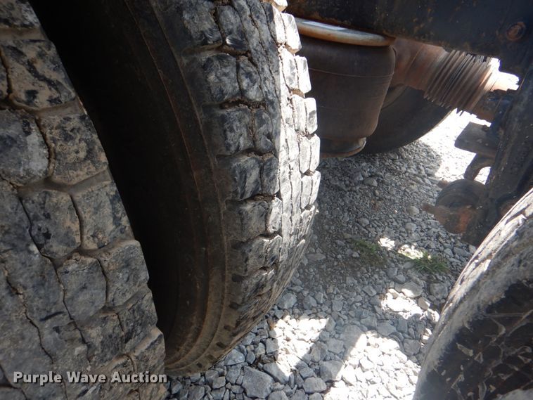 image for item HT9356 2003 Peterbilt 378  semi truck