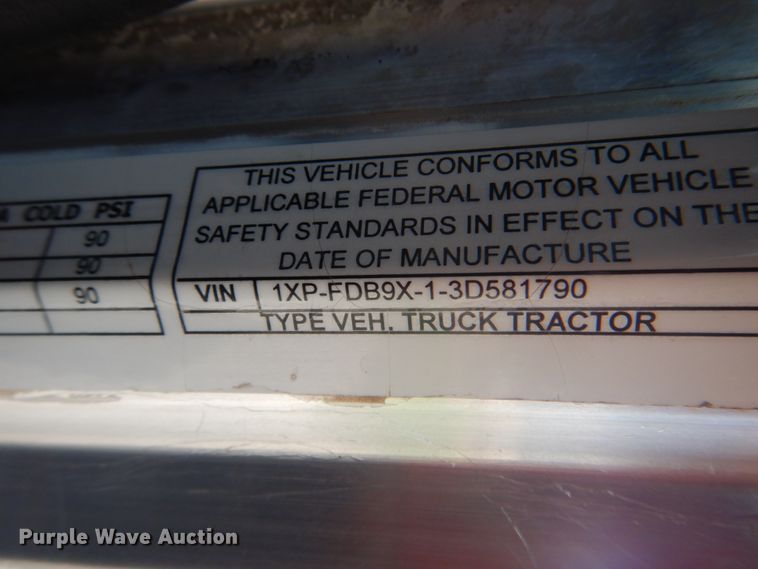 image for item HT9356 2003 Peterbilt 378  semi truck