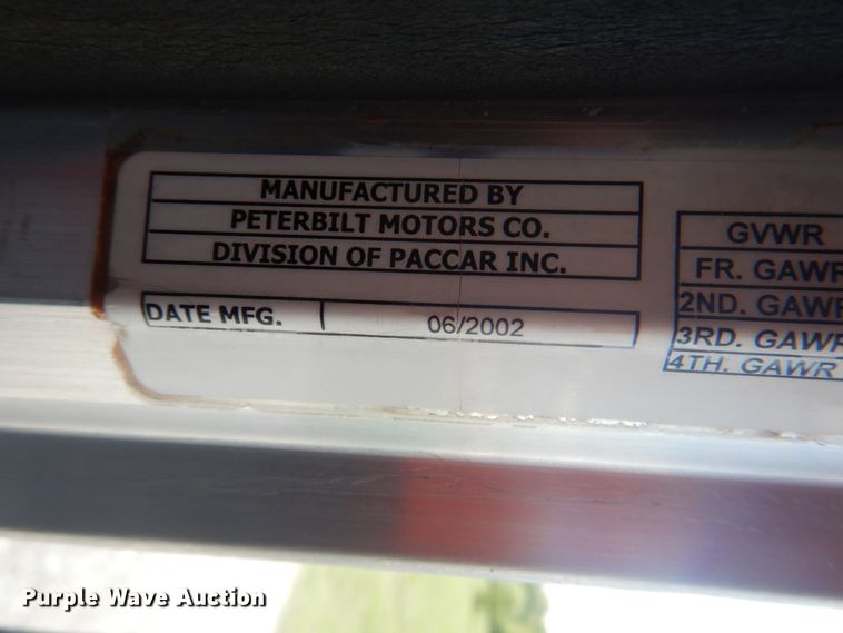 image for item HT9356 2003 Peterbilt 378  semi truck