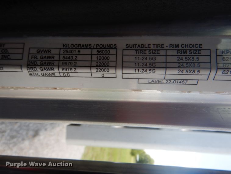 image for item HT9356 2003 Peterbilt 378  semi truck