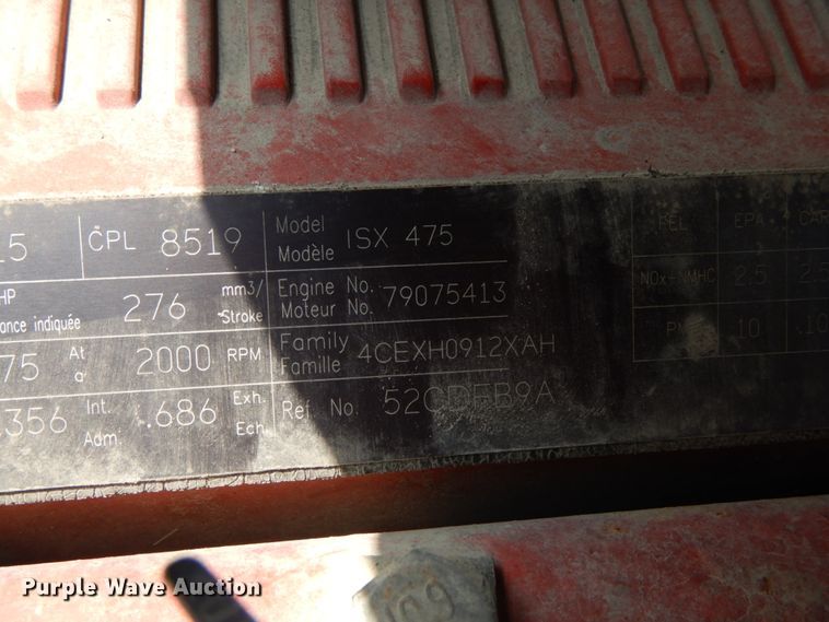 image for item II9607 2005 International 9200i  semi truck