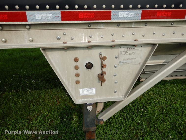 image for item II9612 2015 Wilson DWH-551CB  grain trailer