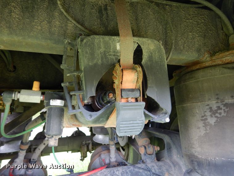 image for item II9612 2015 Wilson DWH-551CB  grain trailer