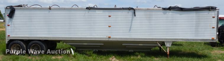 image for item II9637 1992 Timpte  grain trailer