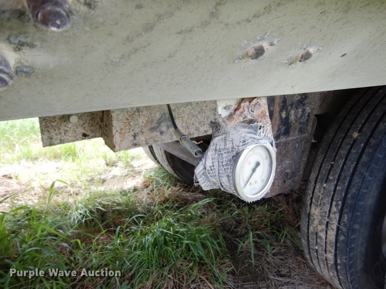 image for item II9637 1992 Timpte  grain trailer