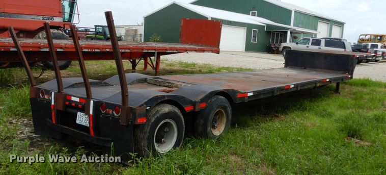 image for item II9638 1988 ASI  drop deck trailer